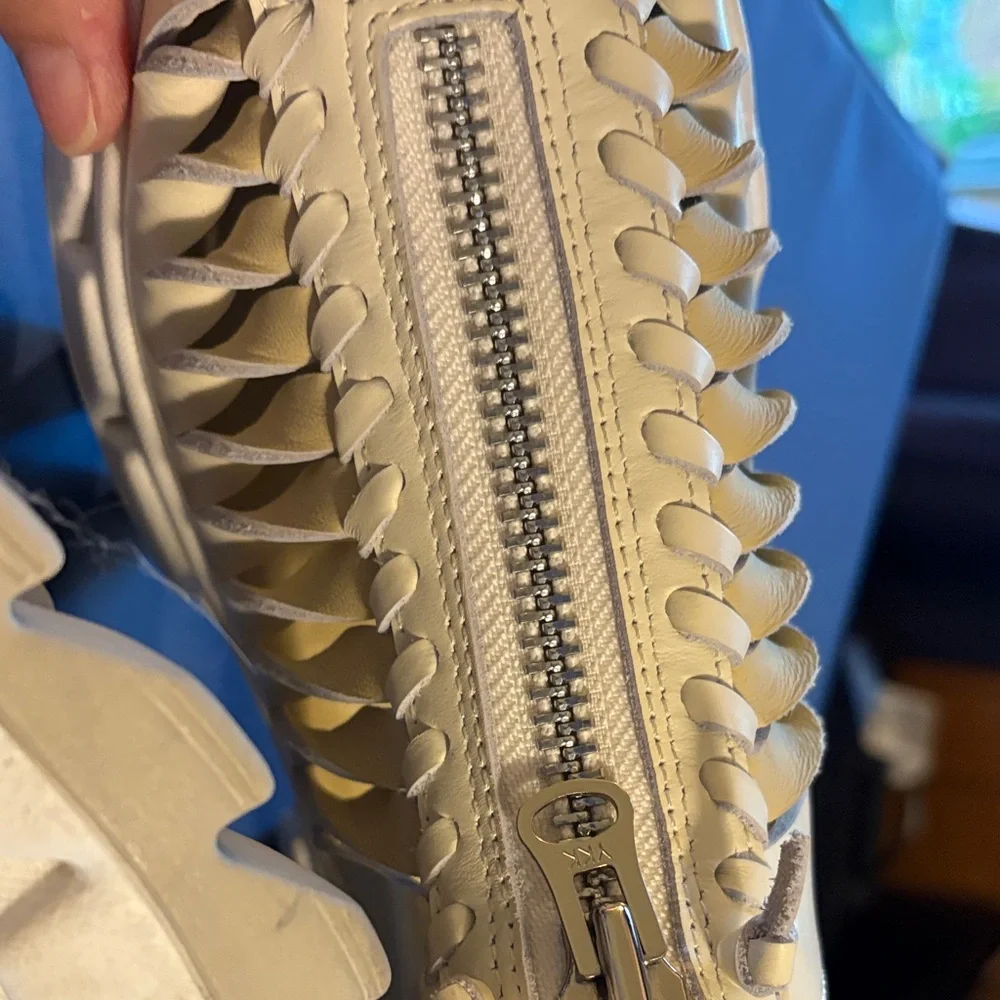 Stylish Cream Women's Shoes - Picture 5 of 7